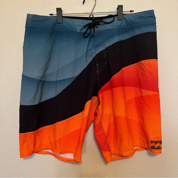 Billabong Men's Multicolor Unlined Swim Shorts Large Size 38 - Picture 1 of 8